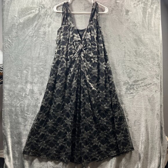 IGIGI Lace Dress Size 14/16 Maxi Black Floral Lined Made in USA - Picture 1 of 10